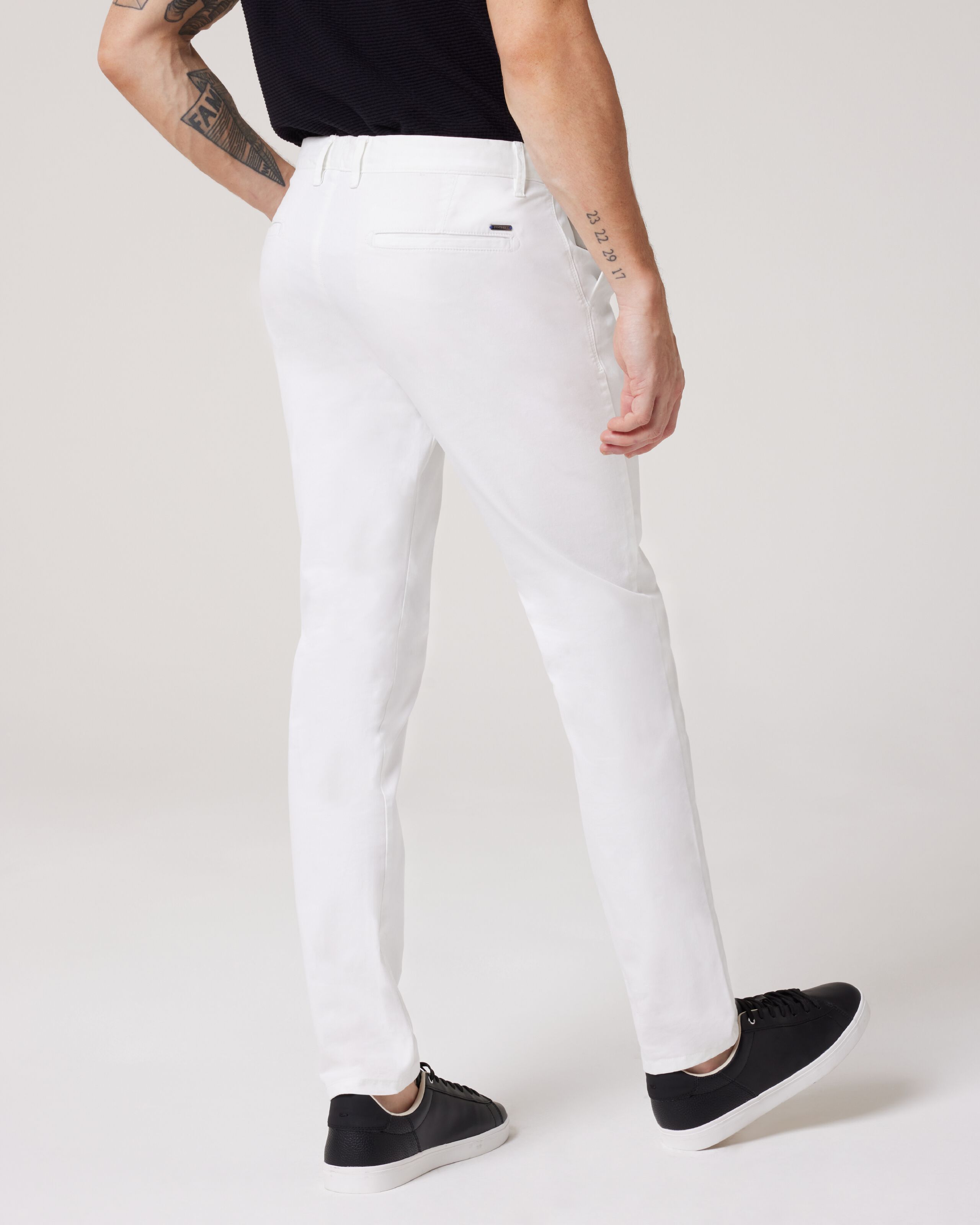 Buy AD by Arvind Modern Slim Fit Mid Rise Chinos - NNNOW.com