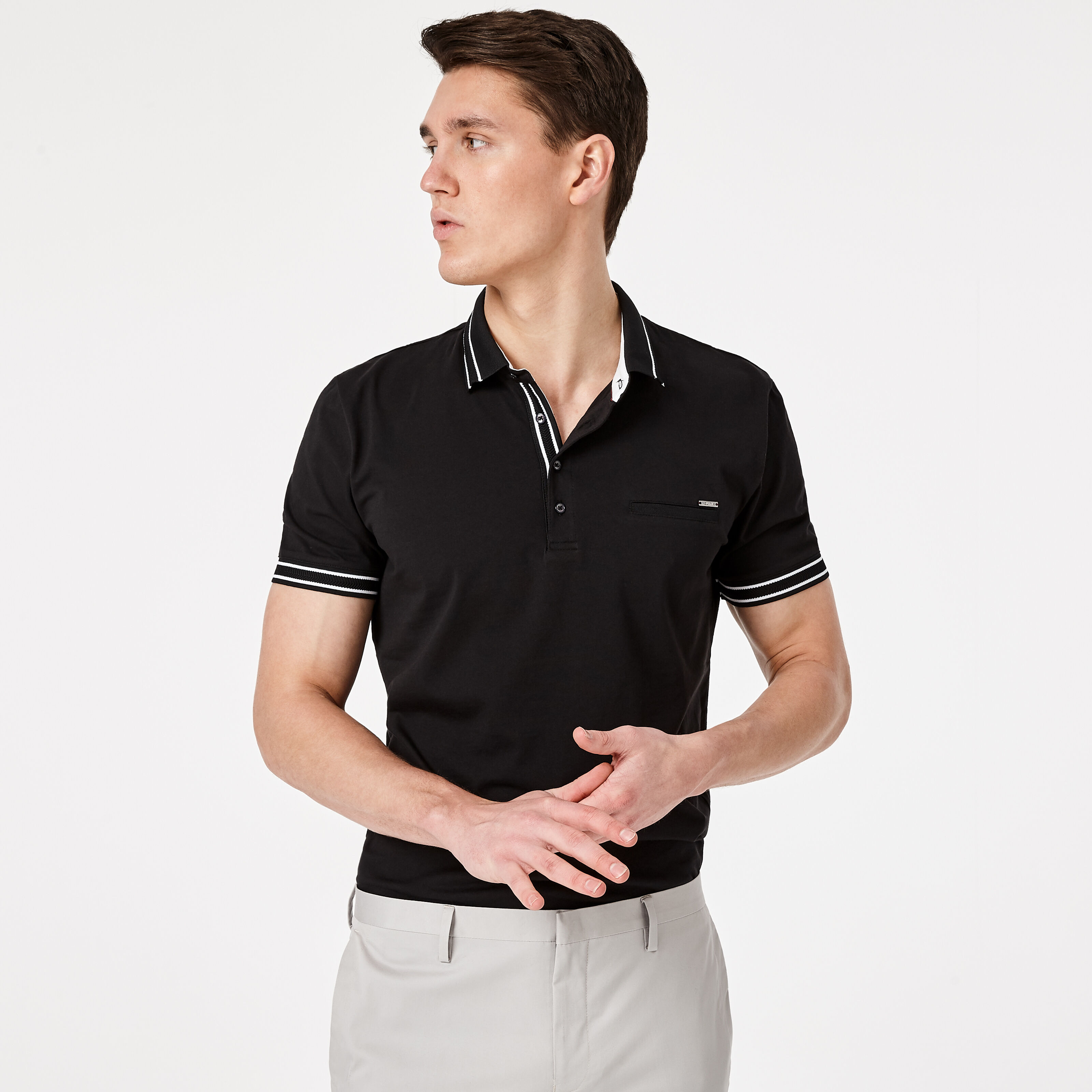 Polo shirt buttoned online all the way up