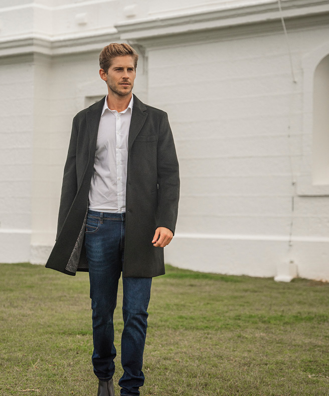 The effortlessly clean look featuring the Aslans Epsom Coat