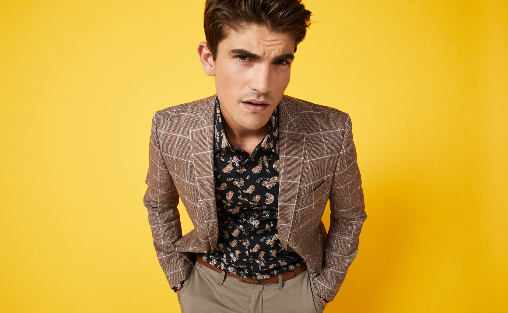 Featuring a suit seperate combination Featuring a suit seperate combination