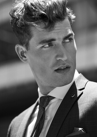 Monochrome suiting
